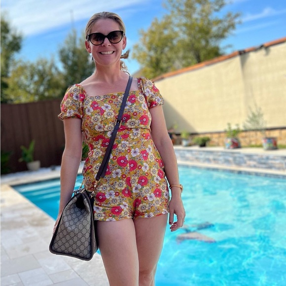 Meet your Posher, Ginger - Picture 7 of 10